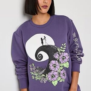 The Nightmare Before Christmas Sweatshirt Oversized/Fits Medium